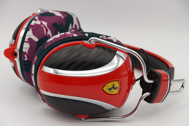 Ferrari by Logic3 Scuderia P200のイヤーパッド与mimimamo兼容 
