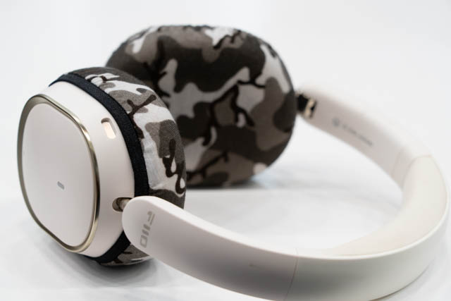 Actual fit test photo 7 of mimimamo Size L Super Stretch Headphone Covers on FiiO EH13