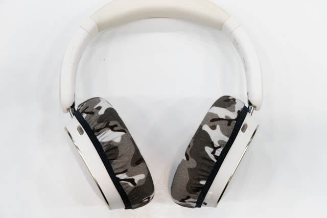 Actual fit test photo 15 of mimimamo Size L Super Stretch Headphone Covers on FiiO EH13