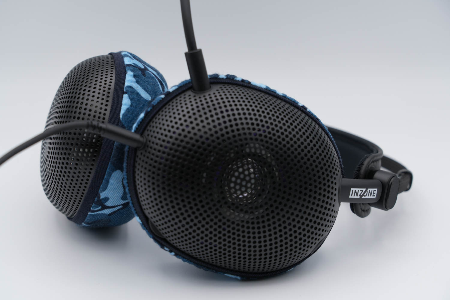 Actual fit test photo 2 of mimimamo Size L Super Stretch Headphone Covers on SONY INZONE H6 Air