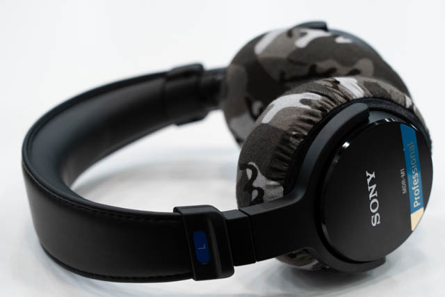 Actual fit test photo 12 of mimimamo Size L Super Stretch Headphone Covers on SONY MDR-M1Q