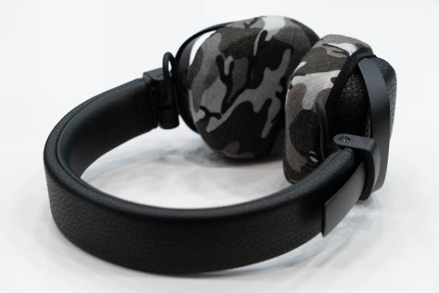 Actual fit test photo 10 of mimimamo Size M Super Stretch Headphone Covers on Marshall MILTON A.N.C.