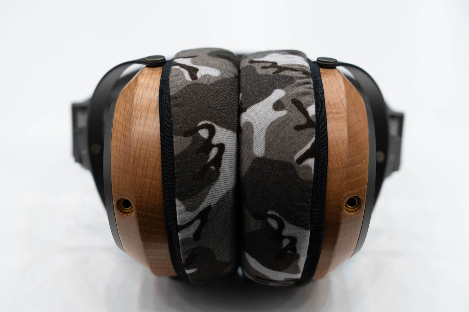Actual fit test photo 1 of mimimamo Size L Super Stretch Headphone Covers on SIVGA P2 PRO