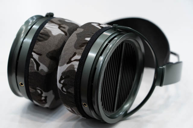 Actual fit test photo 4 of mimimamo Size L Super Stretch Headphone Covers on aune audio SR7000
