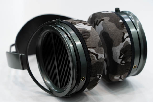 Actual fit test photo 14 of mimimamo Size L Super Stretch Headphone Covers on aune audio SR7000
