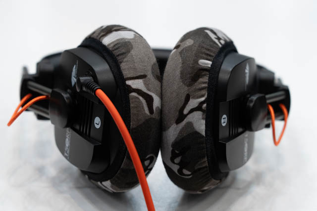 Actual fit test photo 3 of mimimamo Size L Super Stretch Headphone Covers on Fostex T50RPmk3g