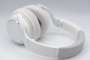WYZE Wyze Headphones のイヤーパッドへの装着例