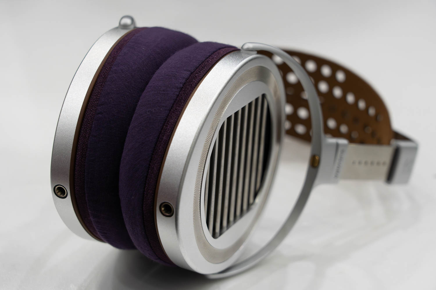 HIFIMAN SUSVARA UNVEILEDのイヤーパッドへのmimimamoの対応