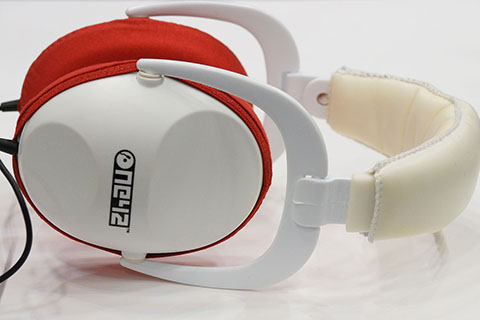 Direct Sound One42 DJ Headphones의 이어패드에 대한 mimimamo의 대응