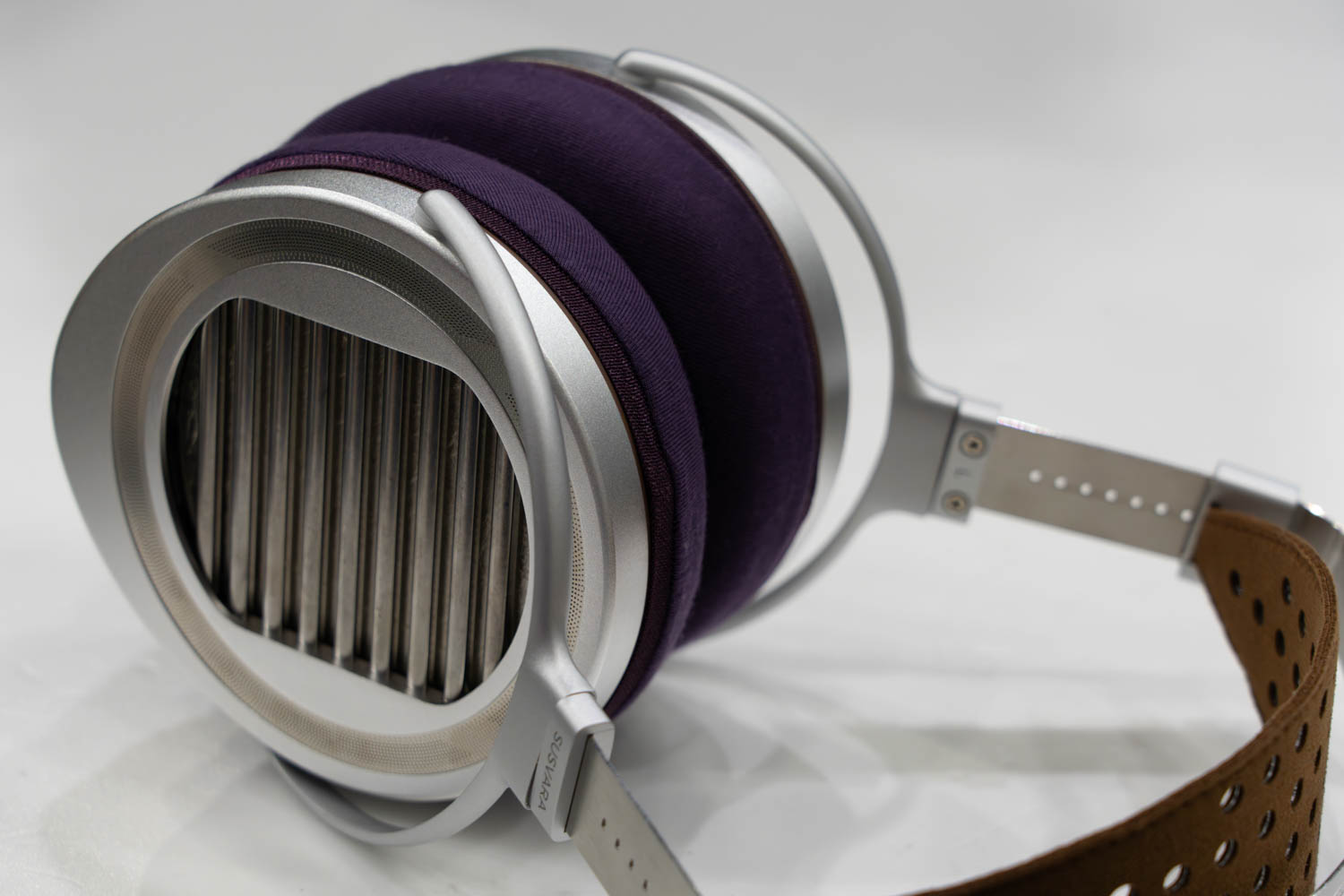 HIFIMAN SUSVARA UNVEILED의 이어패드에 대한 mimimamo의 대응