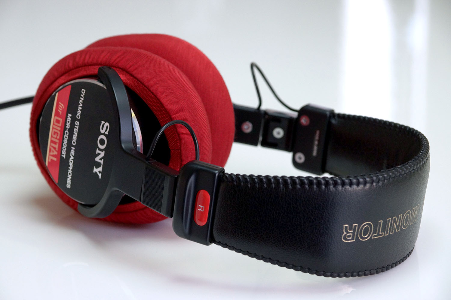 SONY MDR-CD900ST耳墊的維修和保護：耳機保護套mimimamo