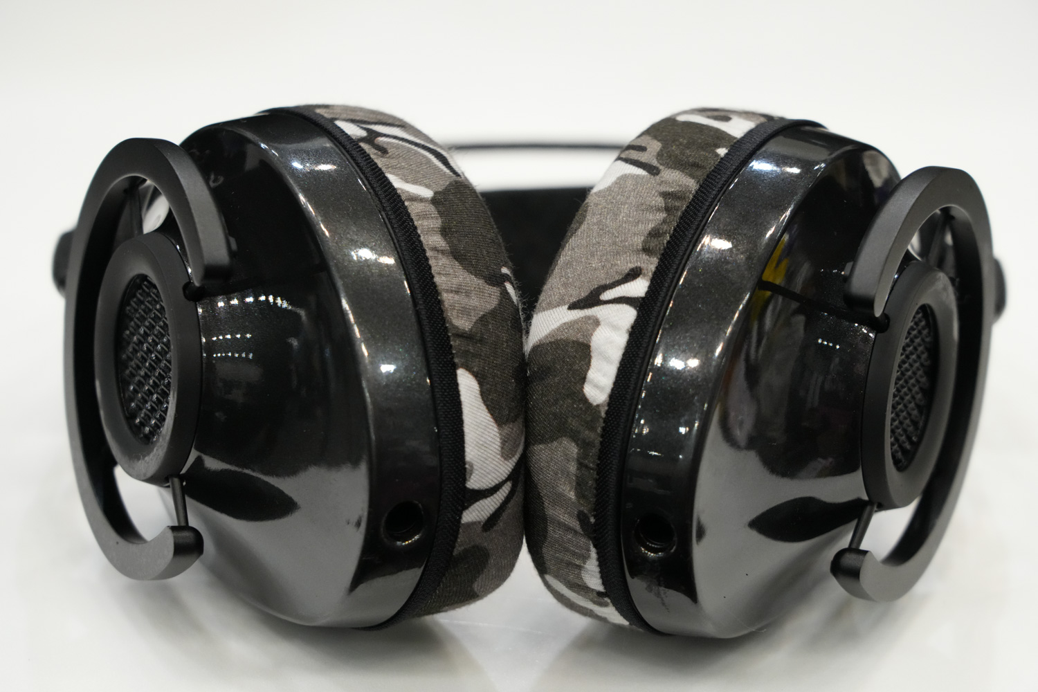 audioquest NIGHTHAWK CARBONのイヤーパッド與mimimamo兼容