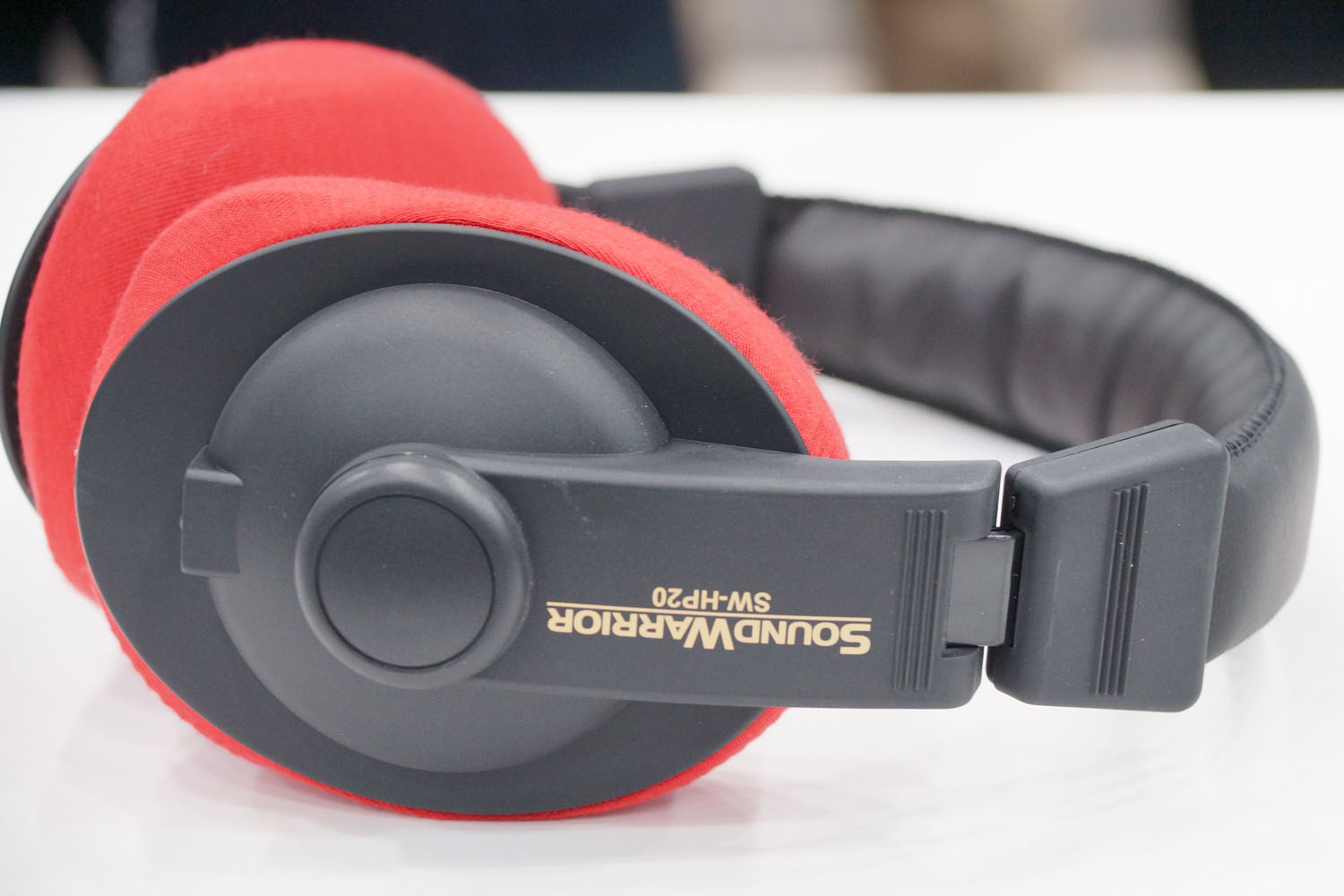 SOUND WARRIOR SW-HP20耳墊的維修和保護：耳機保護套 mimimamo
