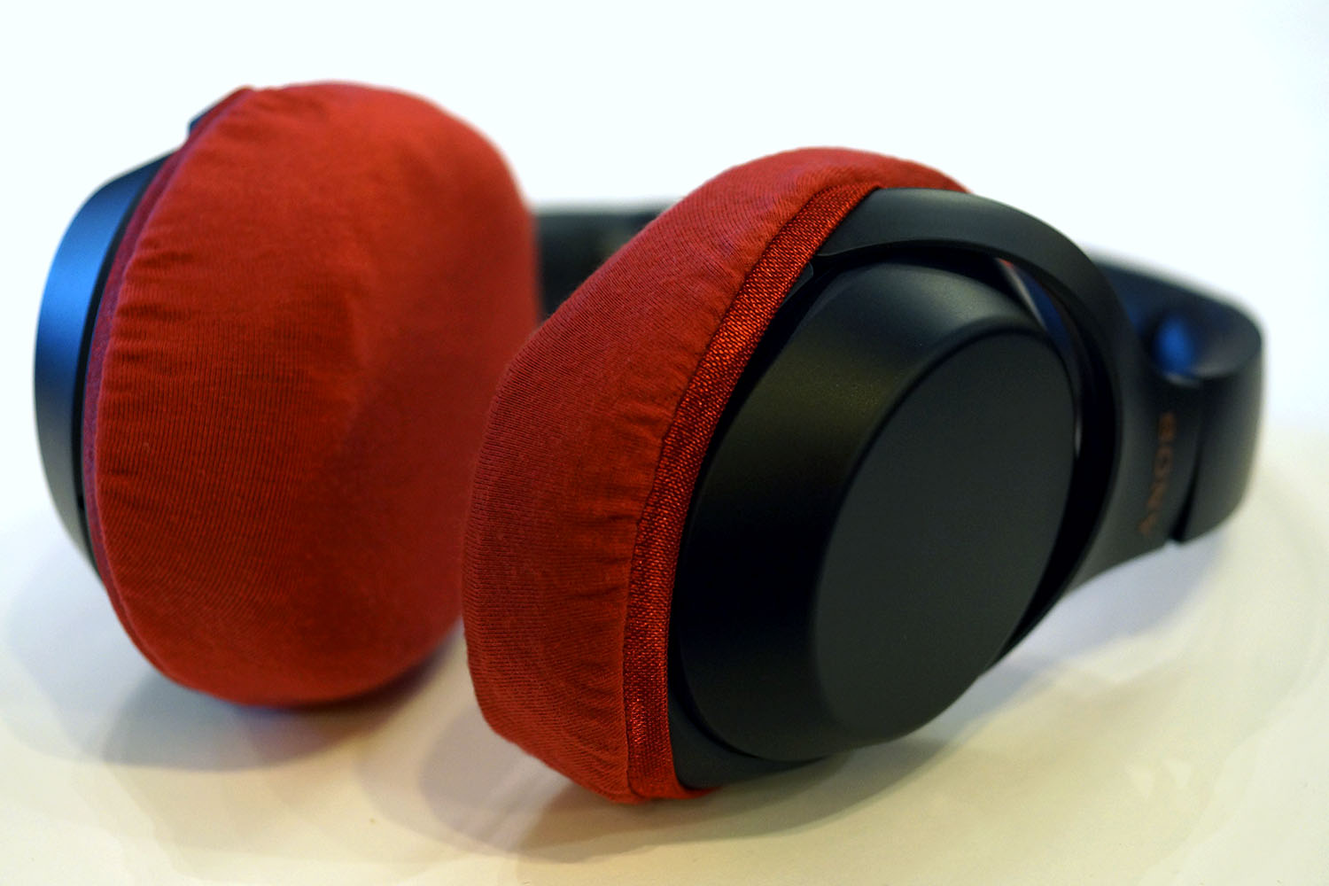 SONY WH-1000XM3耳墊的維修和保護：耳機保護套 mimimamo