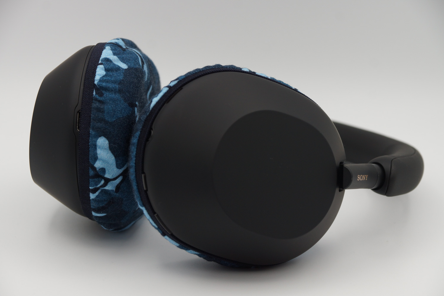 SONY WH-1000XM5耳墊的維修和保護：耳機保護套 mimimamo
